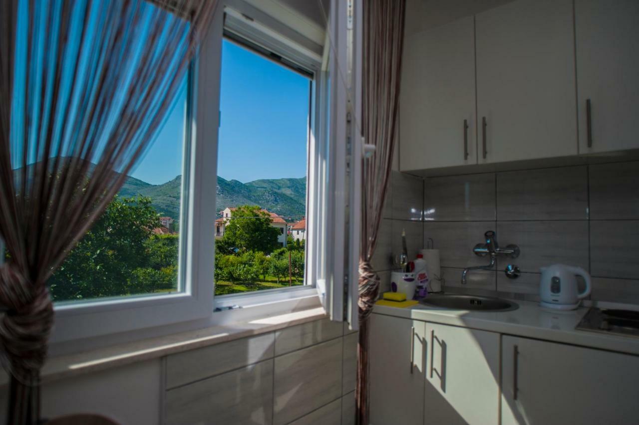 Guesthouse Buco Требинє Екстер'єр фото