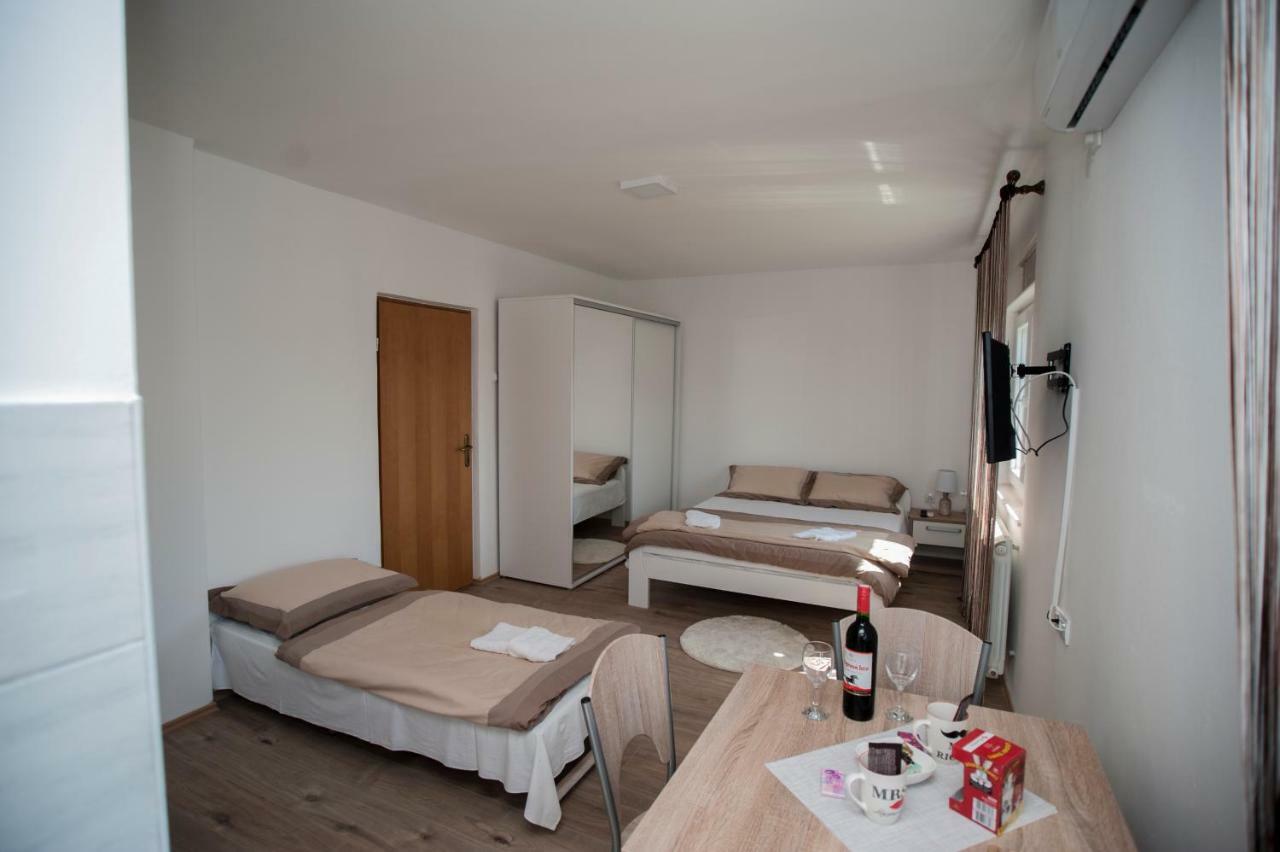 Guesthouse Buco Требинє Екстер'єр фото